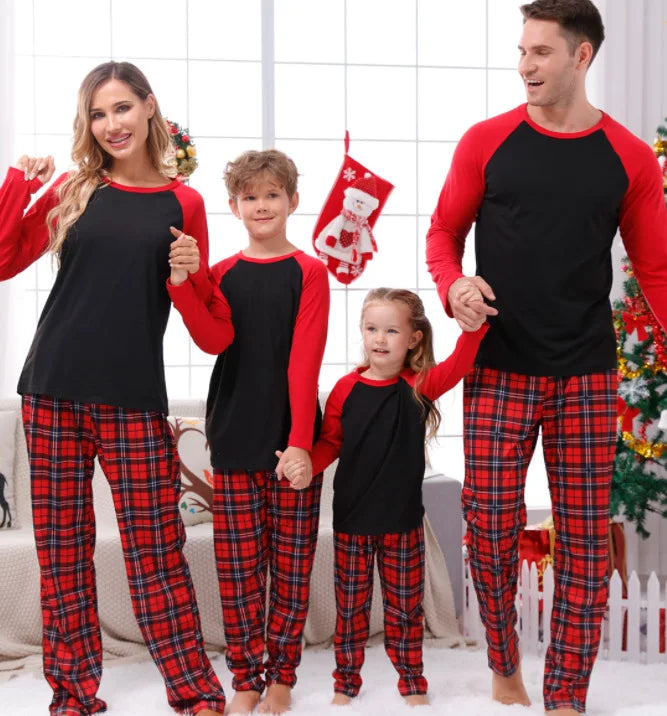 3D Print Digital Personalized Wholesale Winter Warm Long Sleeve Plaid Print on Demand Christmas Family Matching Sets Pajamas