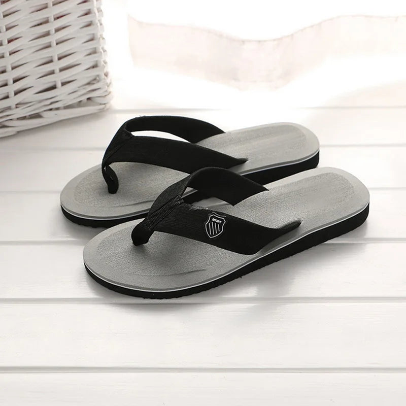 High Quality Summer Slippers Men Flip Flops Beach Sandals Non-Slip Casual Flat Shoes Slippers Indoor Shoes Men Outdoor Slides