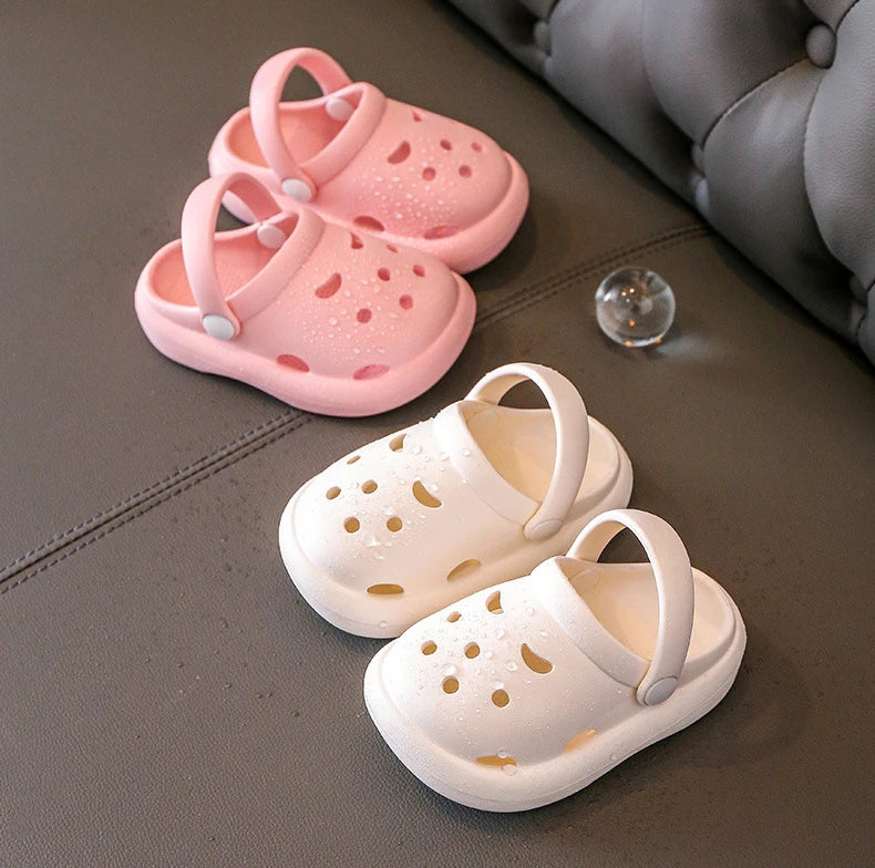 Boys Girls Summer Kids Clogs Children's Hole Shoes Infant Indoor Slippers Non-Slip Beach Sandals Toddler Baby Home Shoes