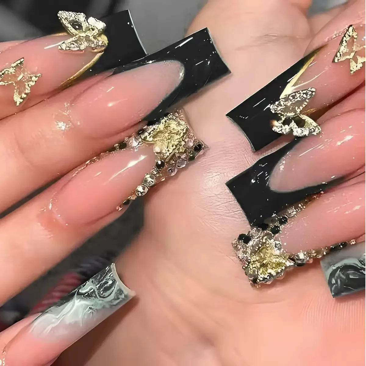 24Pcs Gold French Border False Nails Long Coffin False Nails with Rhinestones Ballerina Full Cover Nail Tips Press on Nails 2030