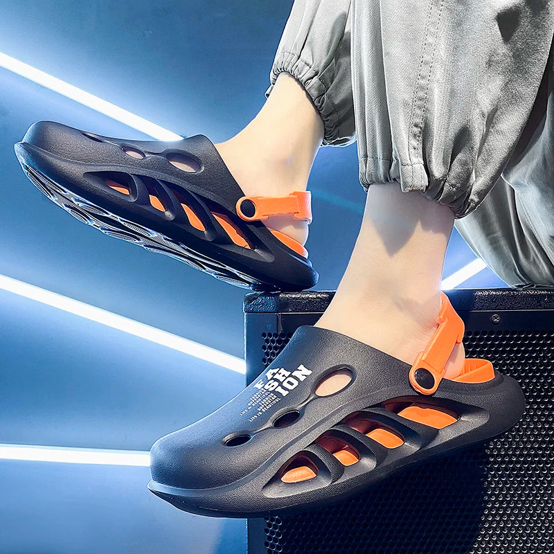 2024 New Men Outdoor Sandals Slippers Beach Comfortable Thick Soft Sole Clogs Men Casual Shoes Garden Shoes Mens Beach Sandals