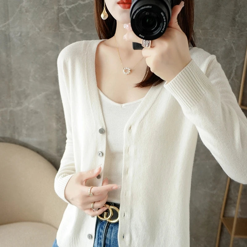 2024 New V-Neck Temperament Small Fragrant Wind Women Loose Sweater Sweater All Sweater Coat Special Offer Cardigan ZHI D035