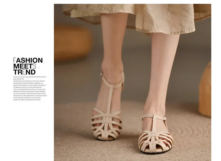 Shoes Female Sandal 2025 Women's Girls Beige New Summer Comfort Low Retro Flat Back Strap Square heel Rubber PU Scandals