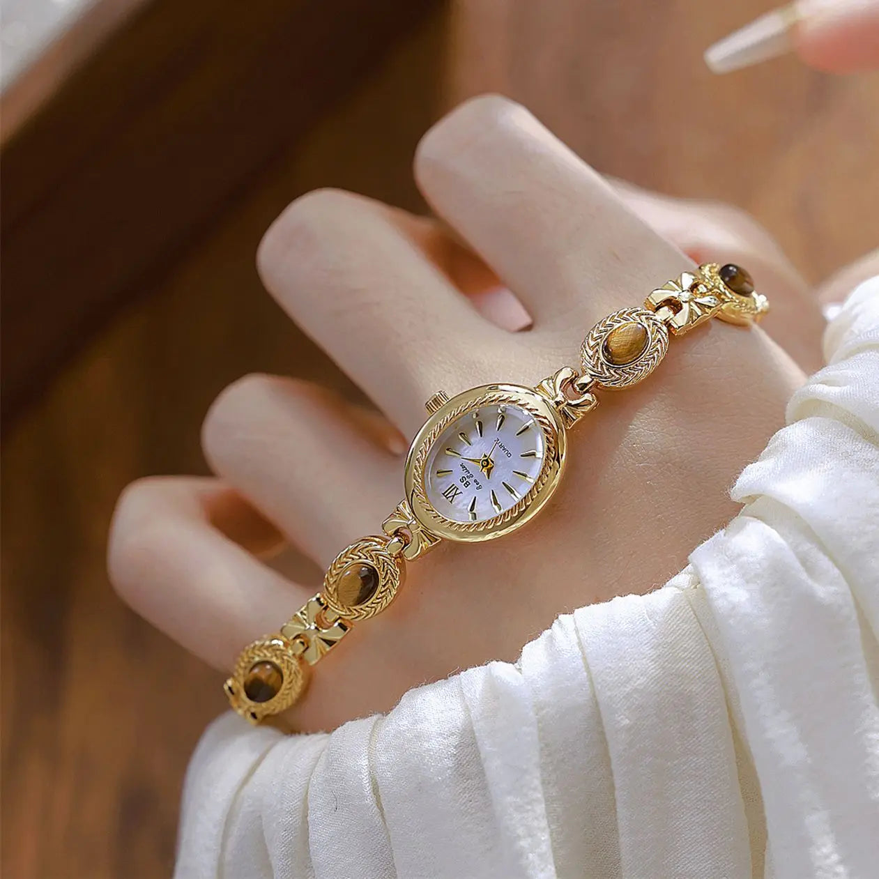 Women's Watch Natural Jade Bracelet Vintage Small Oval Dial Gold Retro Watches Luxury Brand Women Quartz Wristwatches Clock Gift
