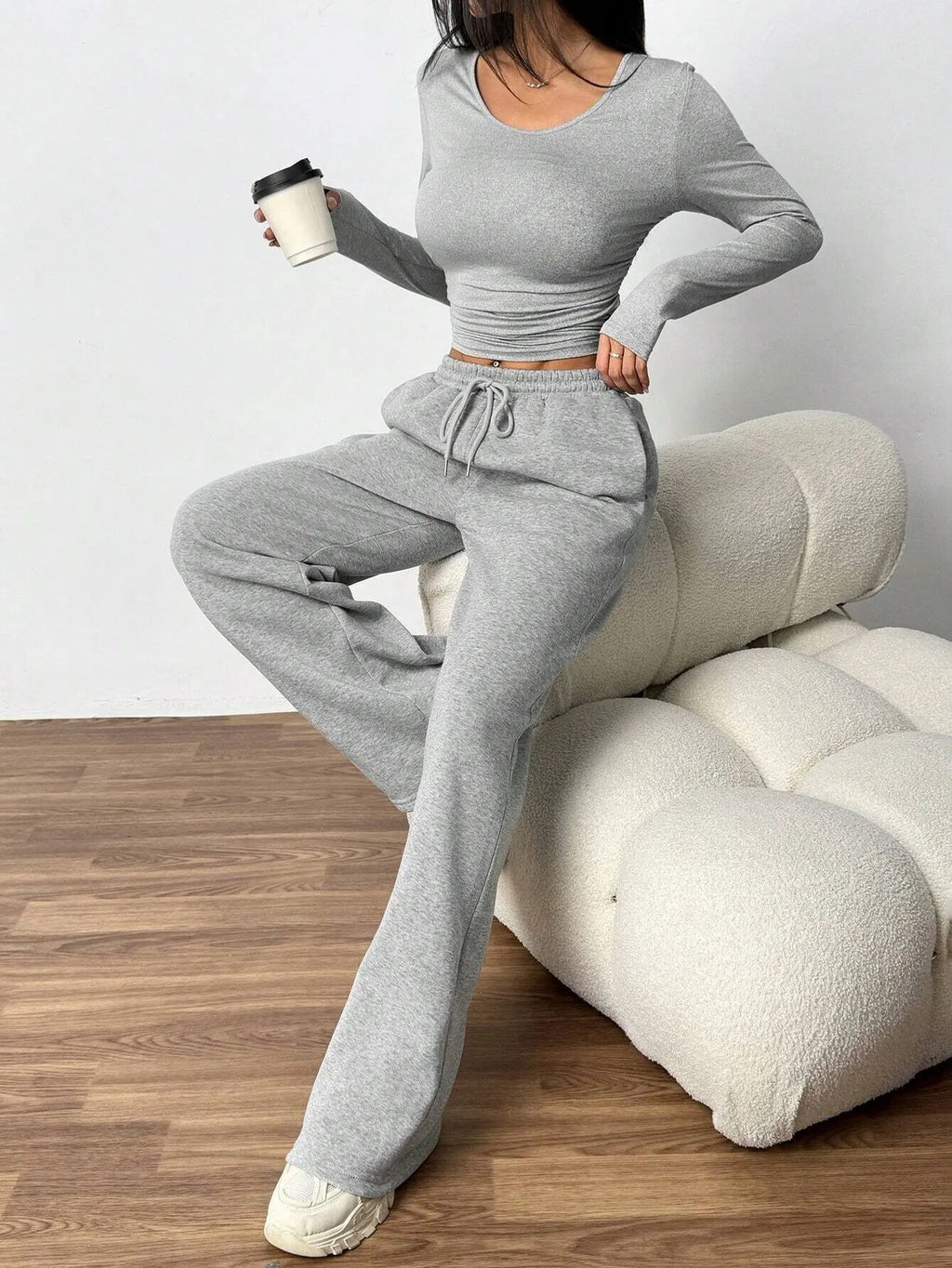 Women's Fashion Casual Wide Leg Pants Long Sleeve Crew Neck Solid Color Slim Two-piece Autumn and Winter Suit