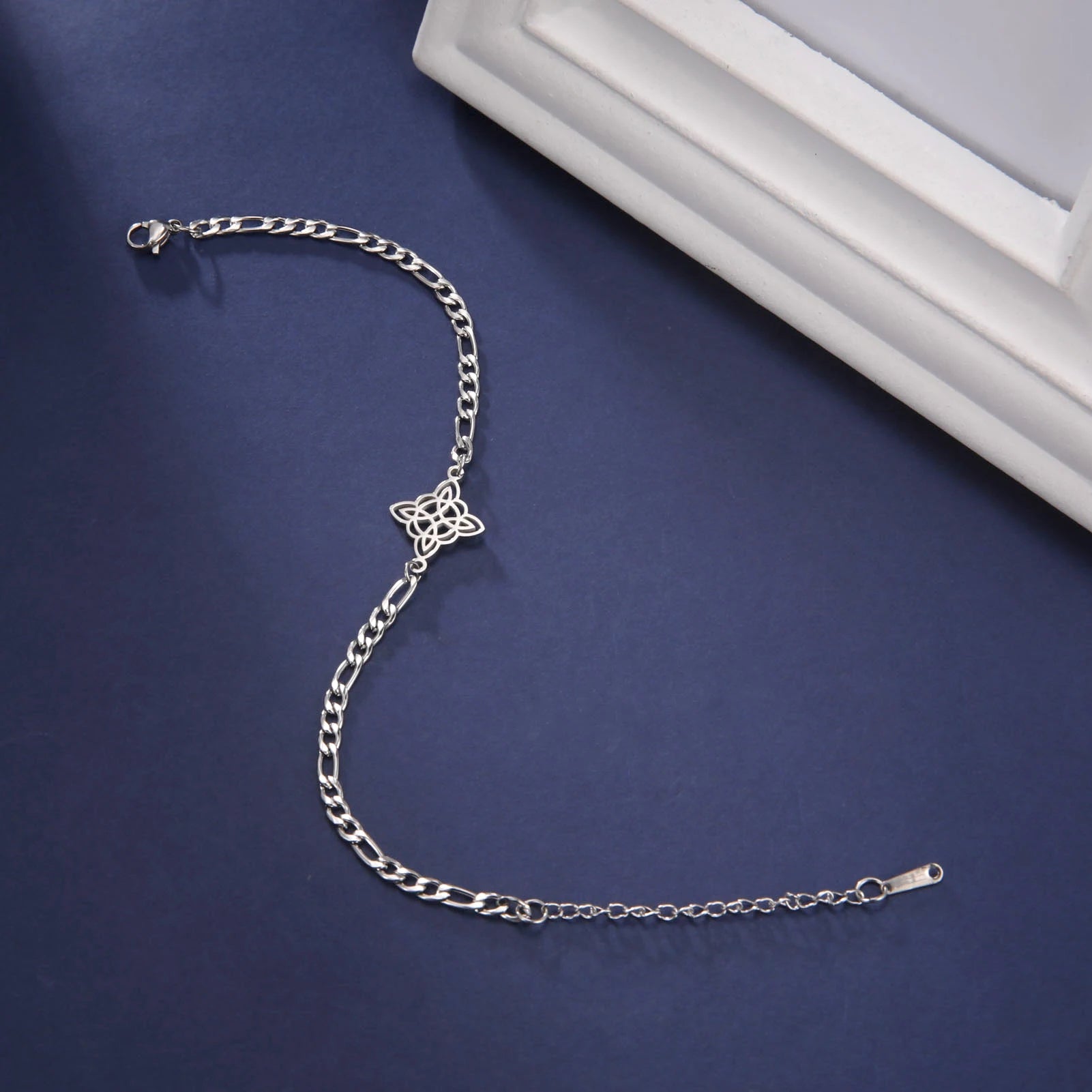 Witchcraft Irish Celtic Knot Charms Bracelets Stainless Steel Witch Knot Chain Bracelet Women Men Vintage Love Jewelry Gifts