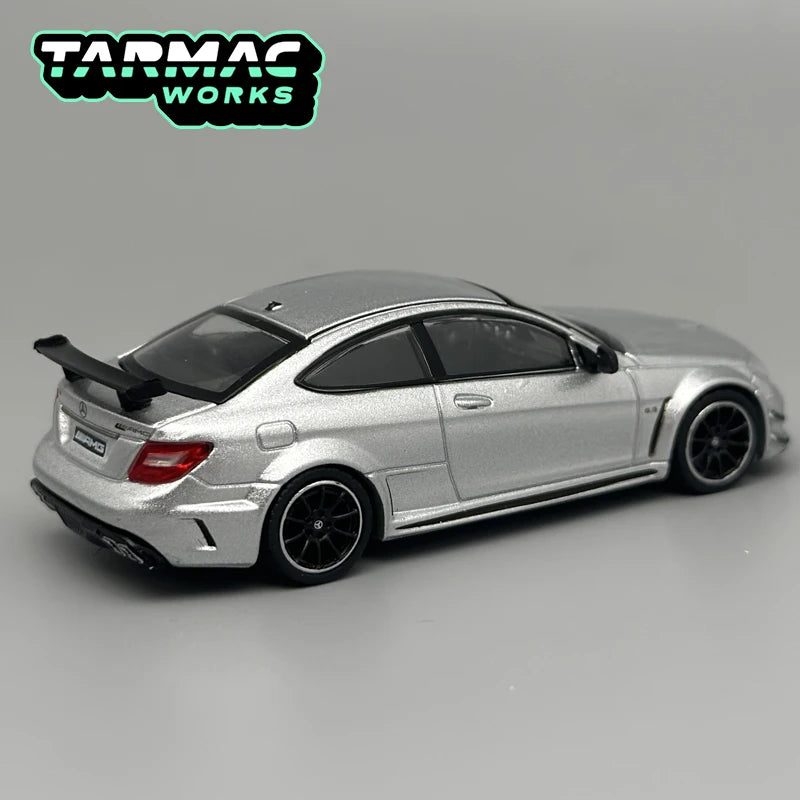 Tarmac Works 1:64 TW Mercedes-Benz C63 AMG Coupe Black Series Silver Metallic Chase alloy car model