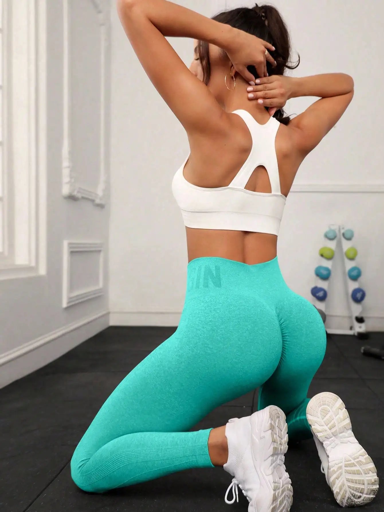 Seamless letter peach yoga pants, hip lifting yoga clothes, tight fitting high waisted sports and fitness pants for women