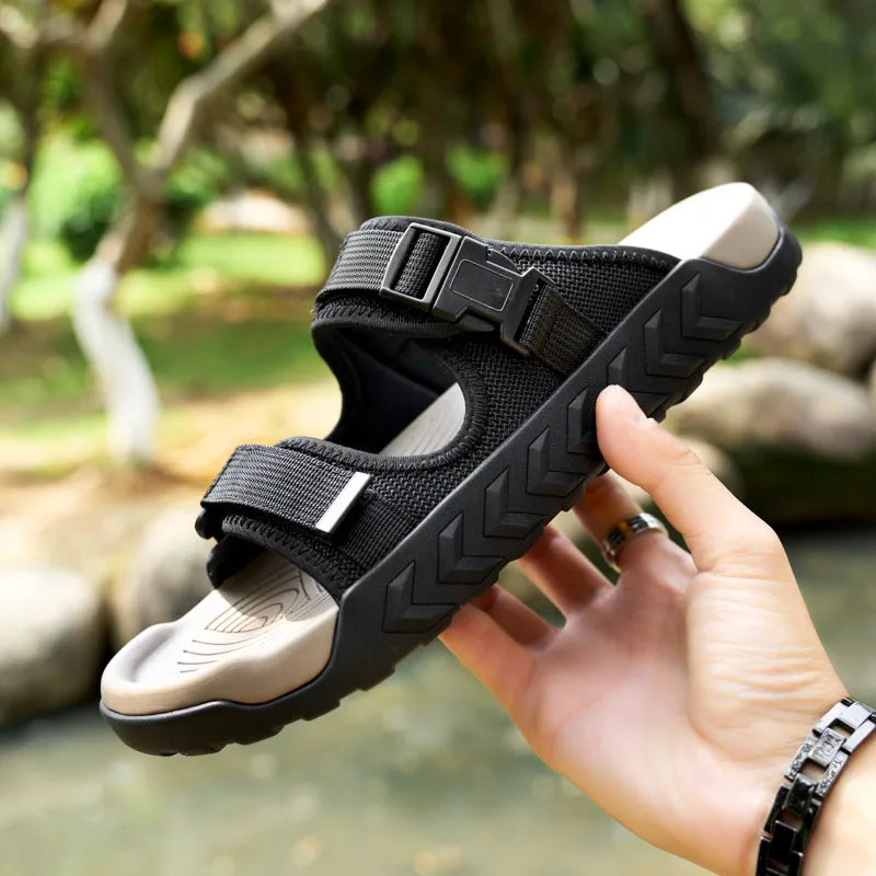 2025 Classic Brand Men's Flat Slippers for Commuting Daily Men's Casual Shoes Anti Slip Fashion Green Summer Beach Sandals