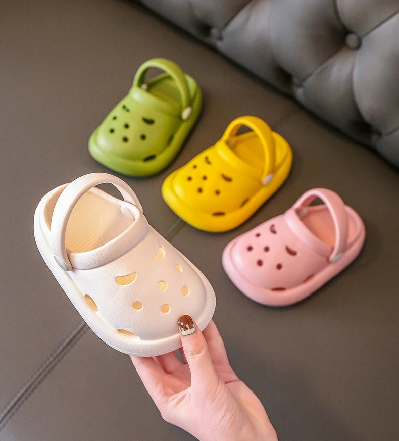Boys Girls Summer Kids Clogs Children's Hole Shoes Infant Indoor Slippers Non-Slip Beach Sandals Toddler Baby Home Shoes