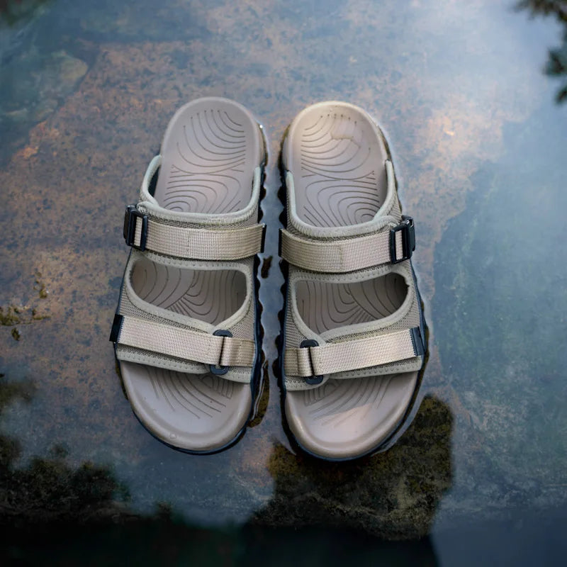 2025 Classic Brand Men's Flat Slippers for Commuting Daily Men's Casual Shoes Anti Slip Fashion Green Summer Beach Sandals