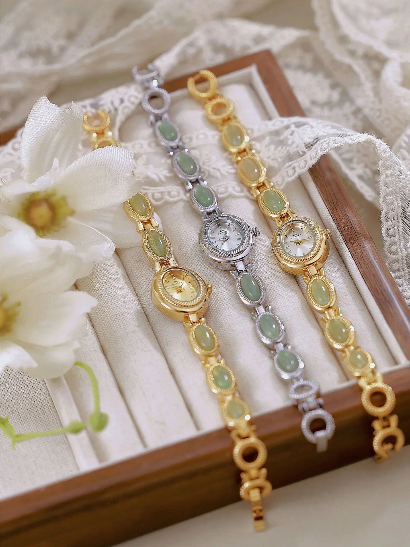 Women Bracelet Watches For Ladies Wrist Watches 2025 Top Brand Luxury relogio feminino Gold Oval Rhinestone dropshipping Fashion