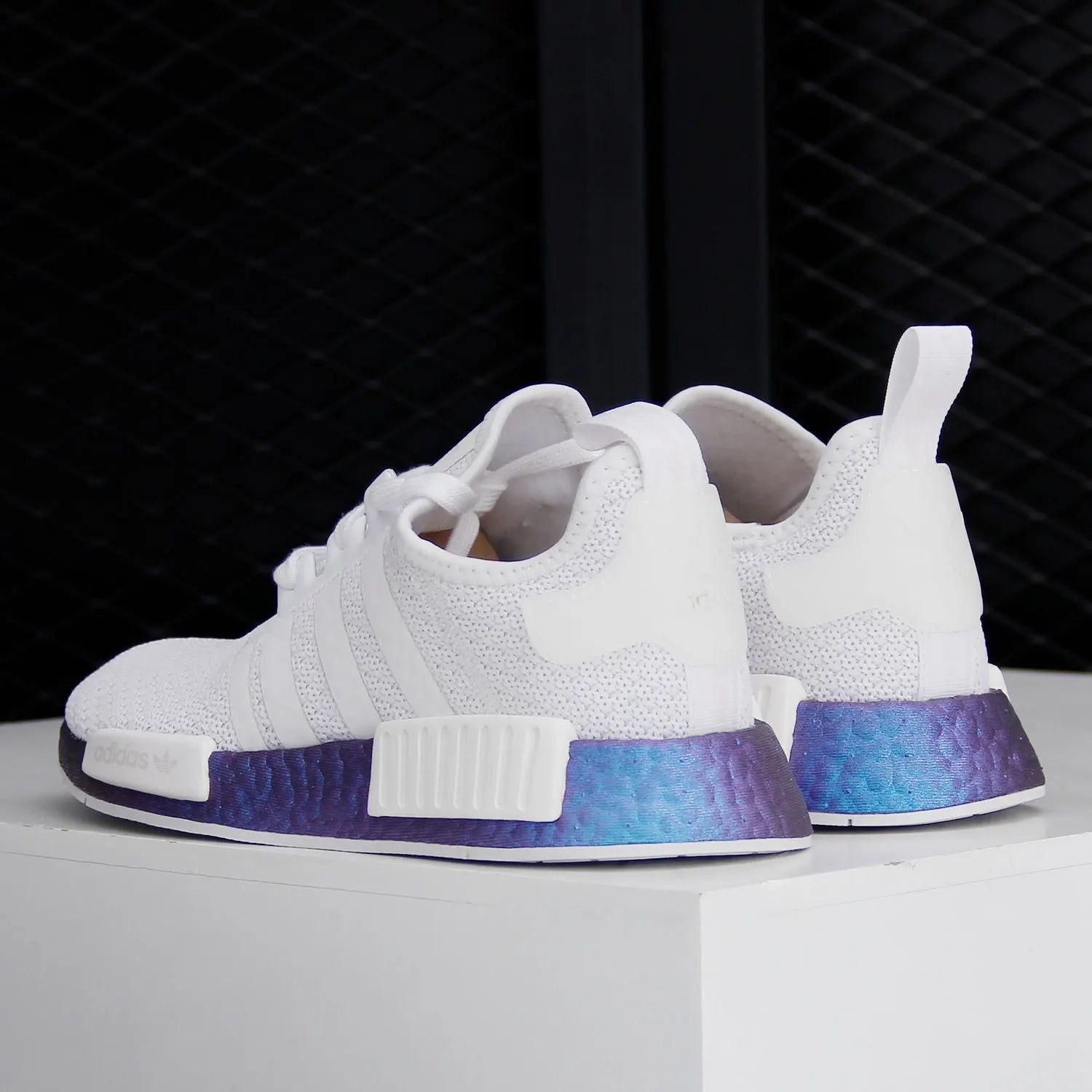 Adidas Genuine New Unisex Originals NMD_R1 Casual Shoes FV5344