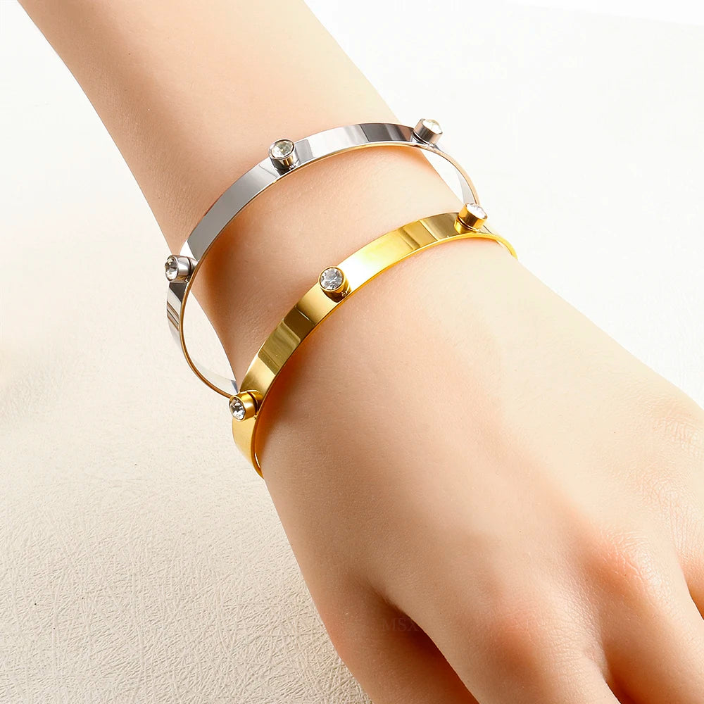 Stainless Steel Crystal Bracelet Bangle – Elegant 3-Stone Fashion Jewelry