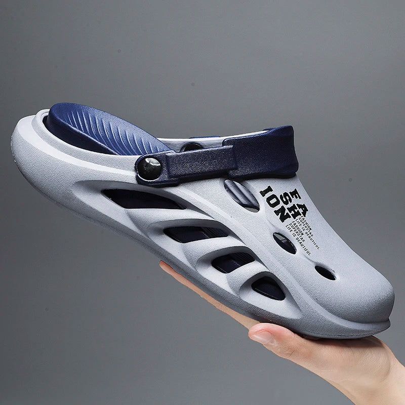 2024 New Men Outdoor Sandals Slippers Beach Comfortable Thick Soft Sole Clogs Men Casual Shoes Garden Shoes Mens Beach Sandals