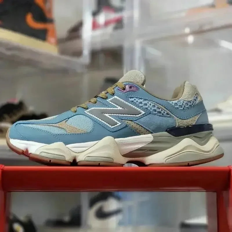 N9060 Reflective Sports Shoes for Men/Women Lightweight Shockproof Running Sneakers Unisex Low-Top Outdoor Athletic Shoes 36-45