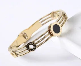 Stainless Steel Crystal Bracelet Bangle – Elegant 3-Stone Fashion Jewelry