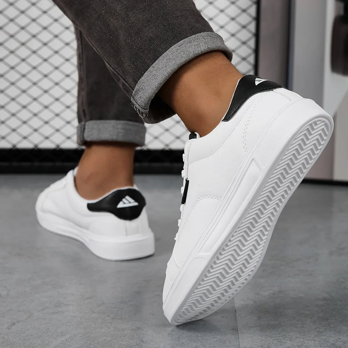 White Leather Sneakers – Comfortable Casual Shoes for Men & Women