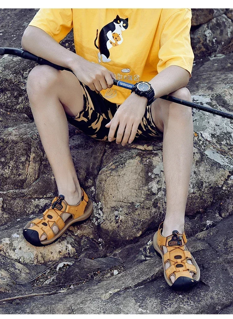 Summer Sandals Leather Outdoor Men Beach Shoes Luxury Breathable Casual Sandal Man Wading Shoes Non-slip Wide lining Slippers