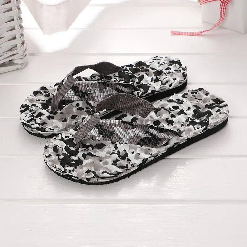 Summer Slippers Men Flip Flops Beach Sandals Non-slip Casual Flat Shoes Slippers Indoor House Shoes For Men Outdoor Slides