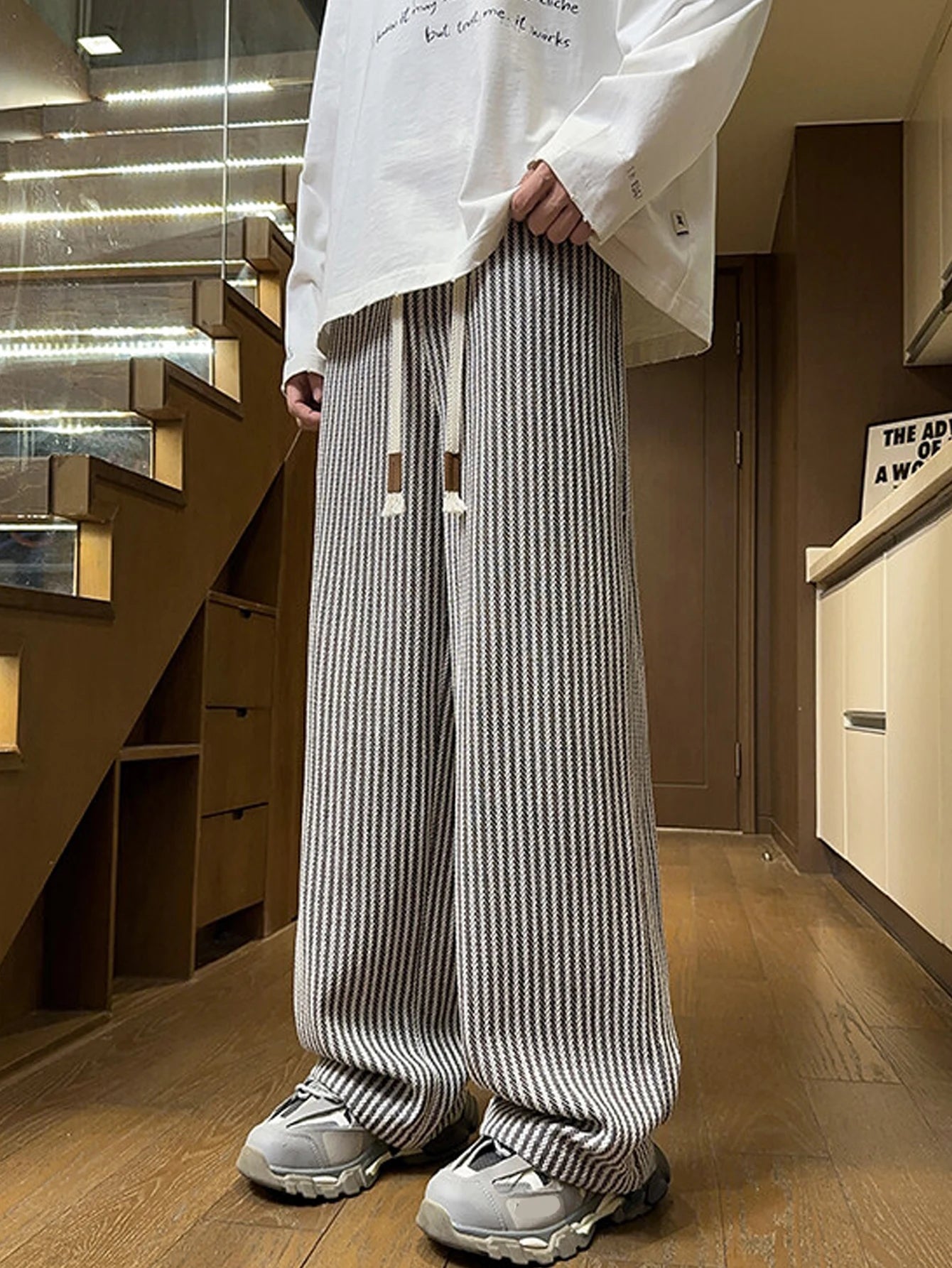 Men's autumn casual striped pants, woven pants, with drawstring elastic waistband, suitable for outdoor daily use