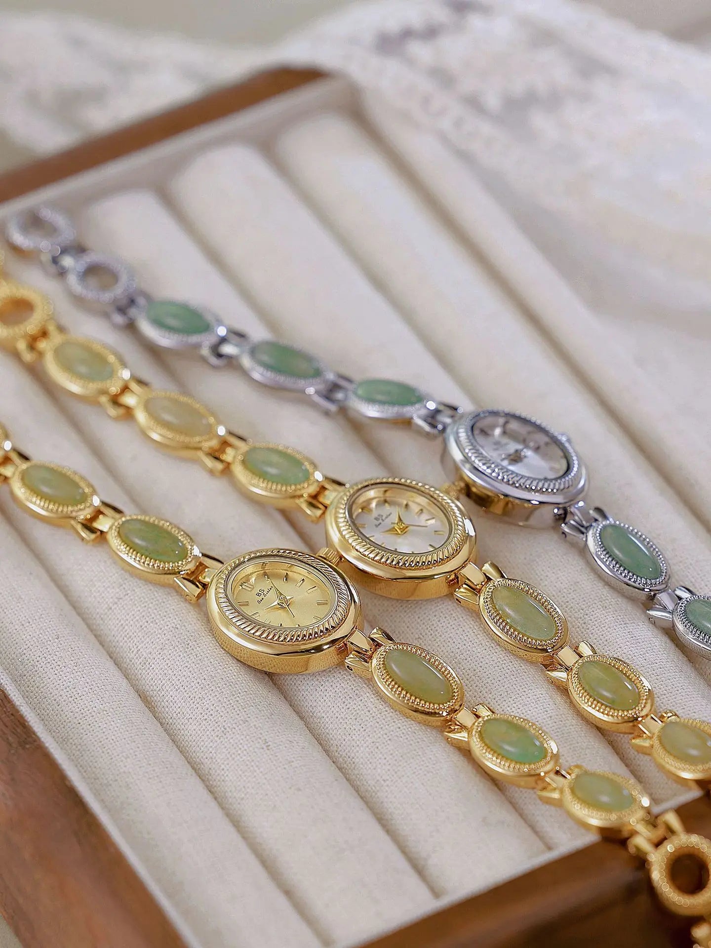 Women Bracelet Watches For Ladies Wrist Watches 2025 Top Brand Luxury relogio feminino Gold Oval Rhinestone dropshipping Fashion