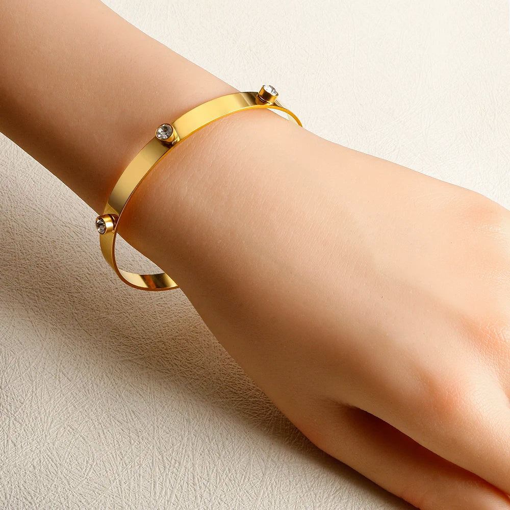 Stainless Steel Crystal Bracelet Bangle – Elegant 3-Stone Fashion Jewelry