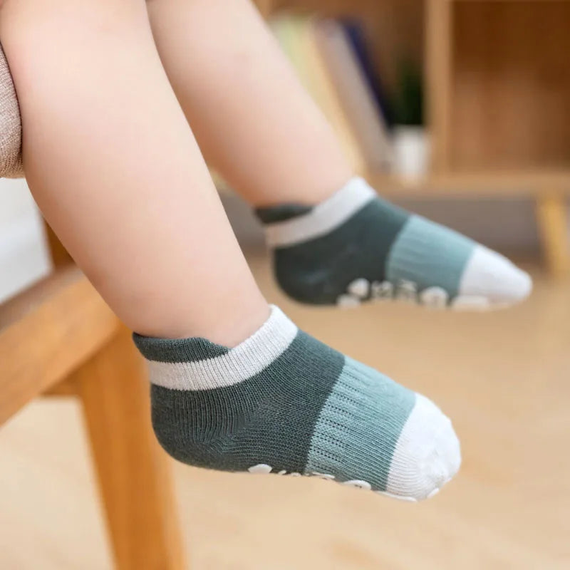 Kids Non-Slip Cotton Socks – 5 Pairs Breathable Cute Casual Socks for Girls & Boys