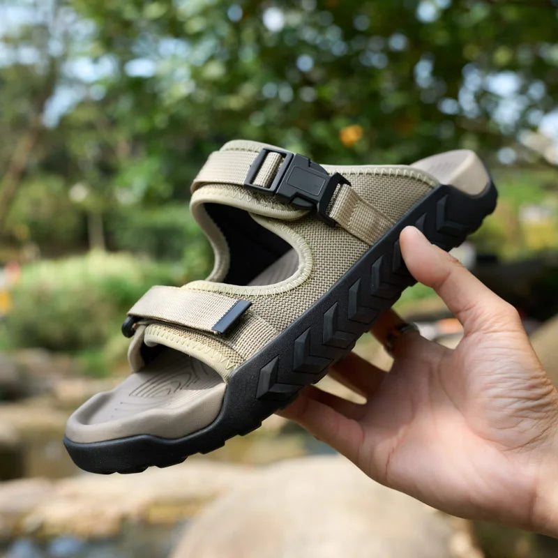 2025 Classic Brand Men's Flat Slippers for Commuting Daily Men's Casual Shoes Anti Slip Fashion Green Summer Beach Sandals
