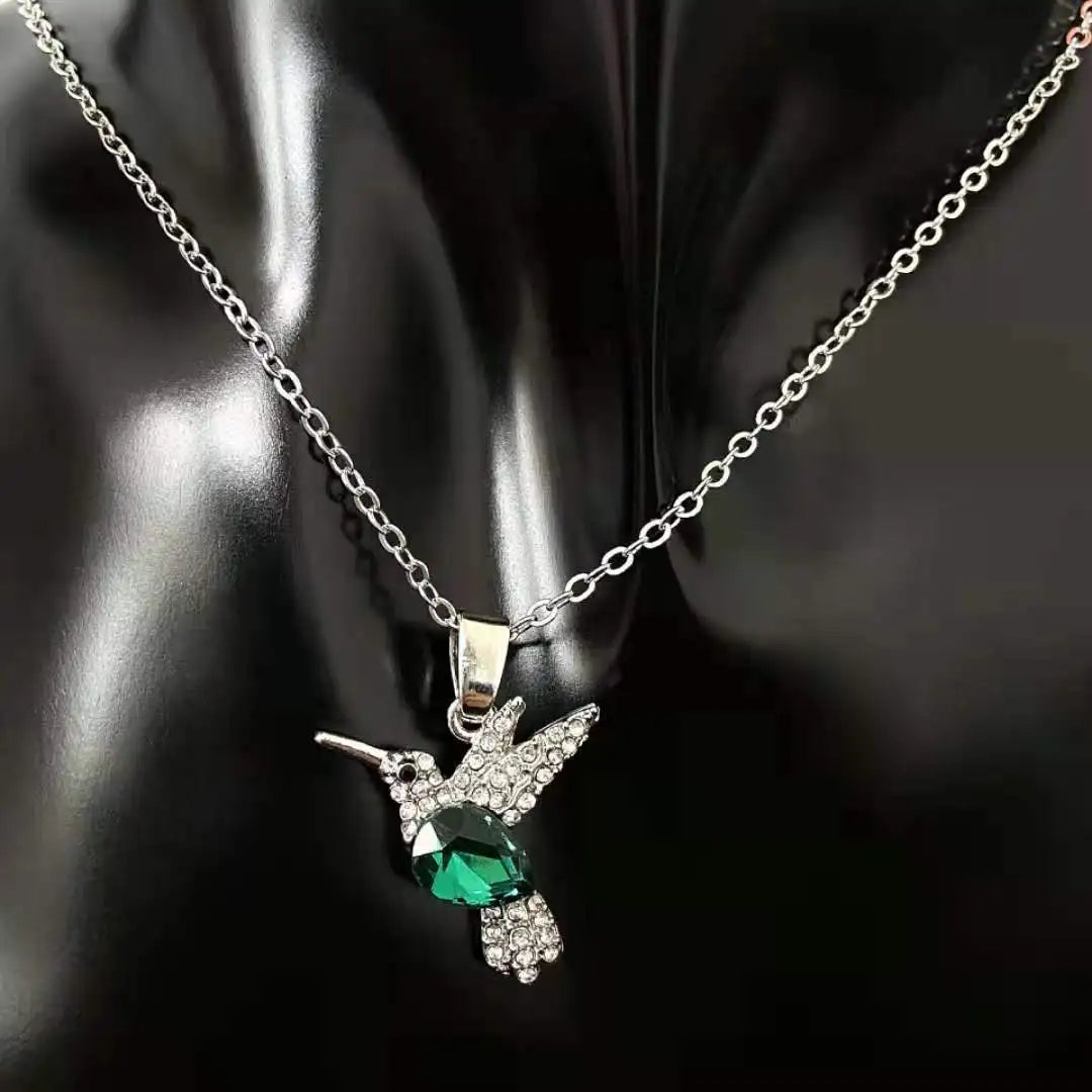 Fashion Crystal Hummingbird Pendant Necklace Exquisite Shiny Zircon Animal Choker Necklace for Women Wedding Party Jewelry Gifts